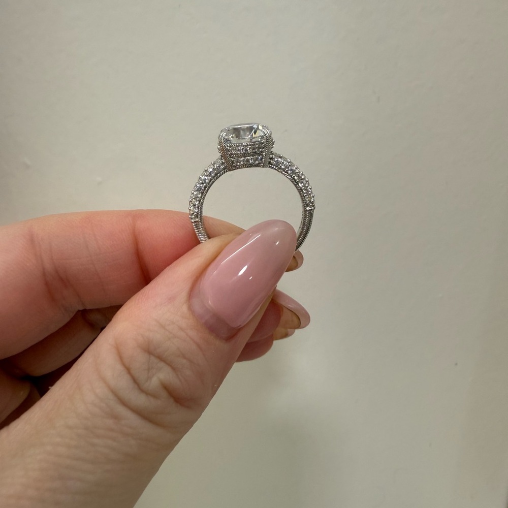 Judith Ripka Elegant Silver Diamond Ring - Picture 6 of 14